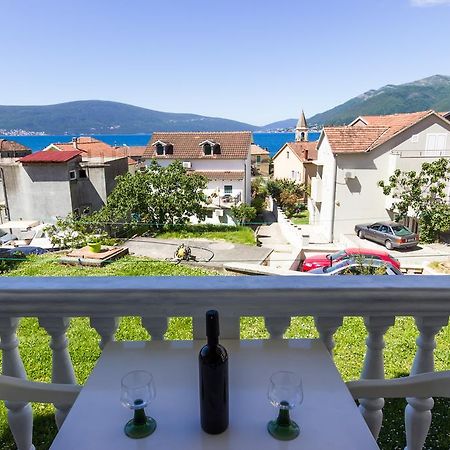 St. Roko Guest House Доня Ластва Екстериор снимка