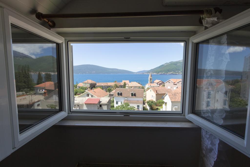 St. Roko Guest House Доня Ластва Екстериор снимка