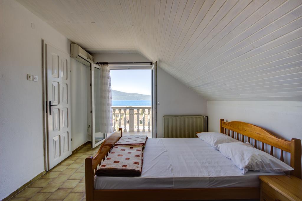 St. Roko Guest House Доня Ластва Екстериор снимка
